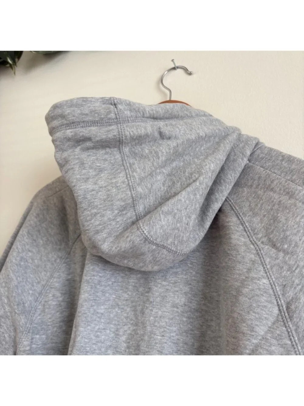 Jordan Athletic Pullover Graphic Hooded Sweatshirt Heathered Grey Men’s Size M